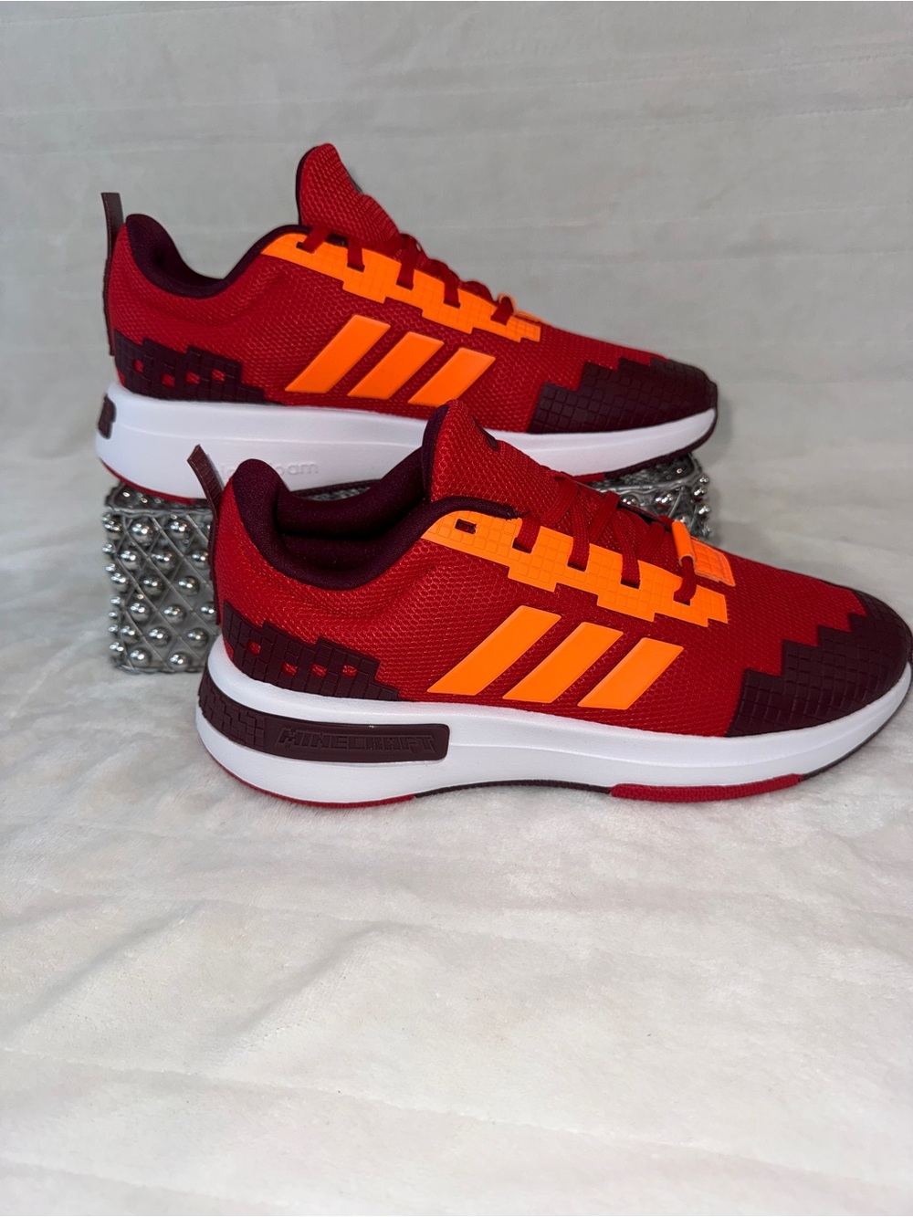 Adidas Minecraft Pro J Red/Orange Sneakers Youth 6/Women’s 7 JR1968